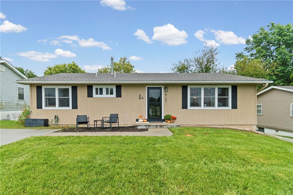 613 E Ford Street Property Photo 1
