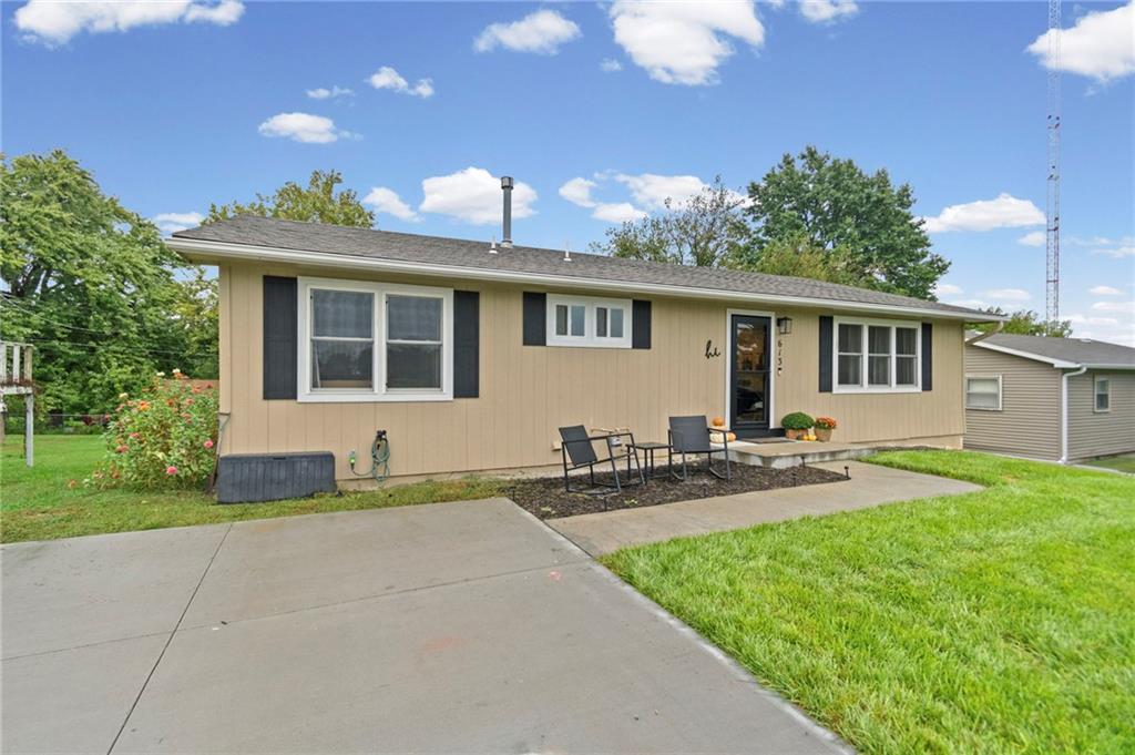 613 E Ford Street Property Photo 3