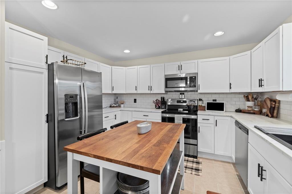 613 E Ford Street Property Photo 10