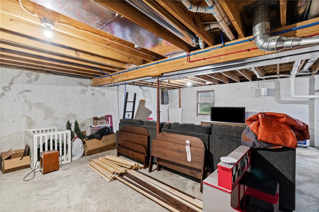 613 E Ford Street Property Photo 24