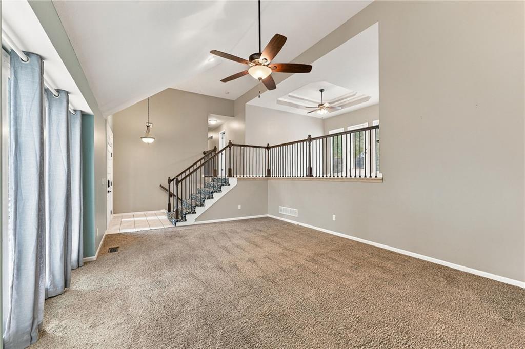 7552 N Tullis Avenue Property Photo 5