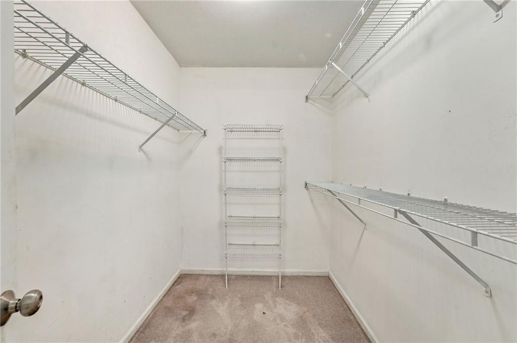 7552 N Tullis Avenue Property Photo 18