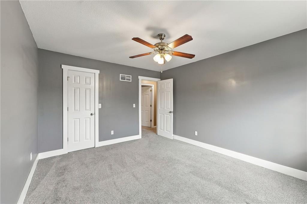 7552 N Tullis Avenue Property Photo 22
