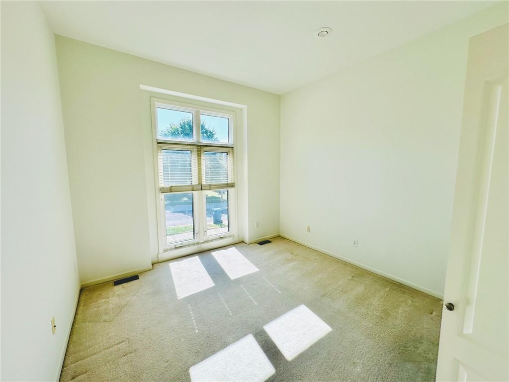 1912 Carter Court Property Photo 5