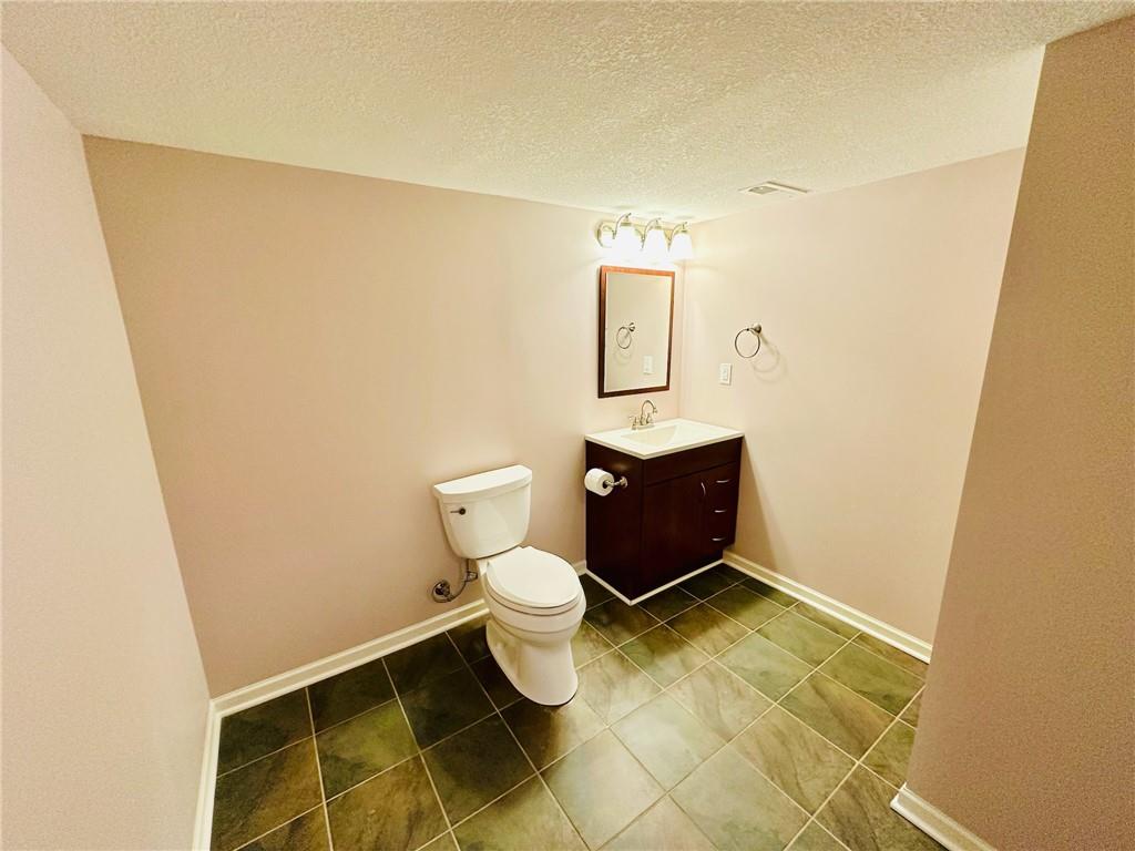 1912 Carter Court Property Photo 26