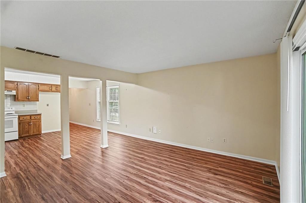 6904/6906 N Orchard Street Property Photo 3