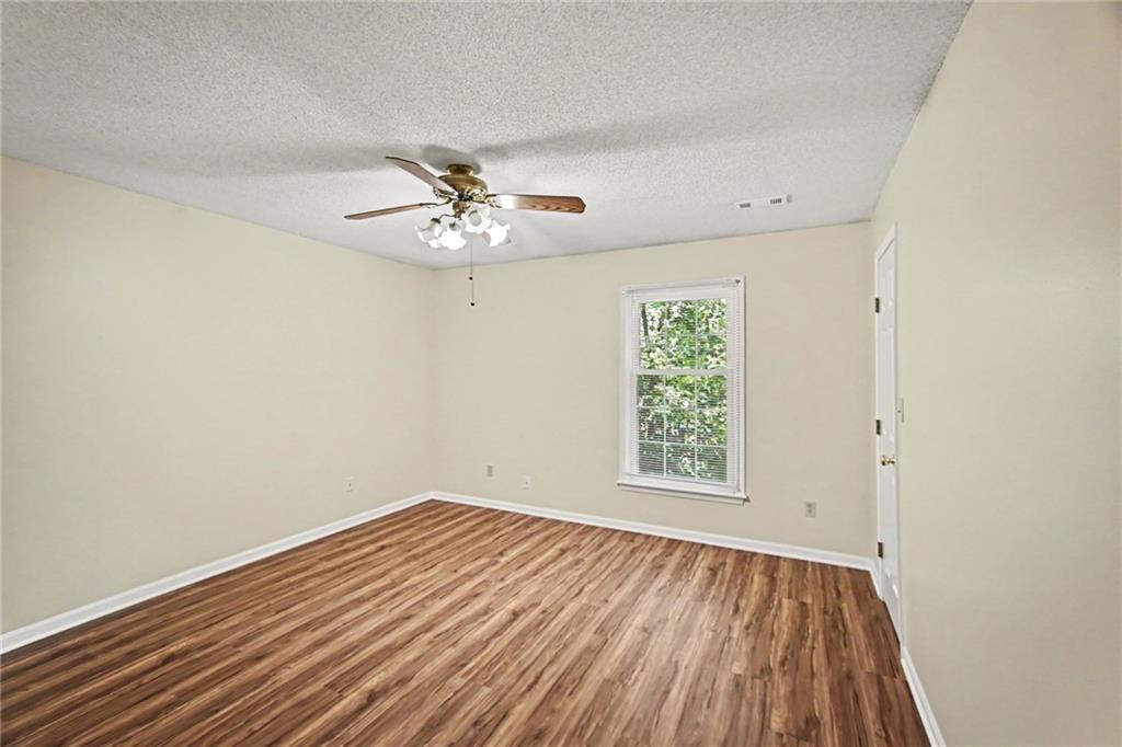 6904/6906 N Orchard Street Property Photo 7