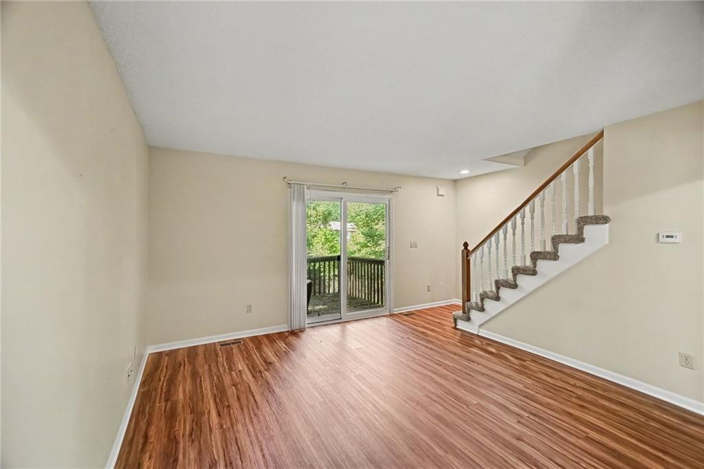 6904/6906 N Orchard Street Property Photo 15