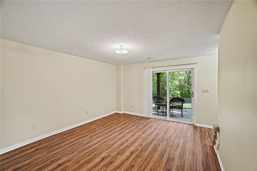 6904/6906 N Orchard Street Property Photo 16