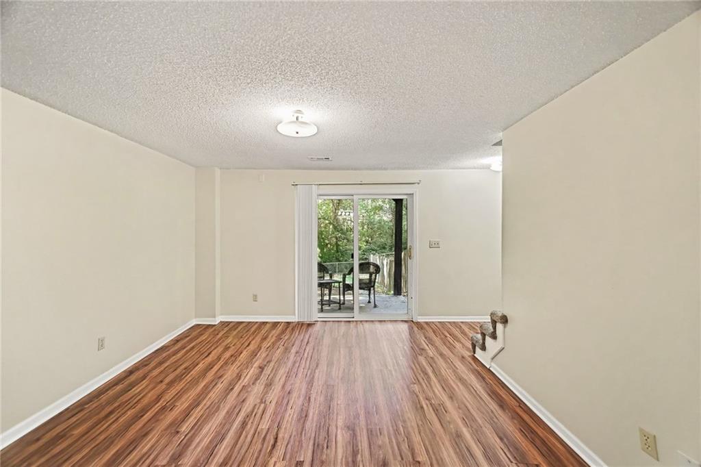 6904/6906 N Orchard Street Property Photo 17