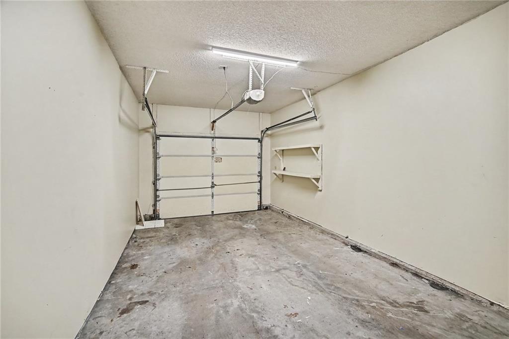 6904/6906 N Orchard Street Property Photo 18