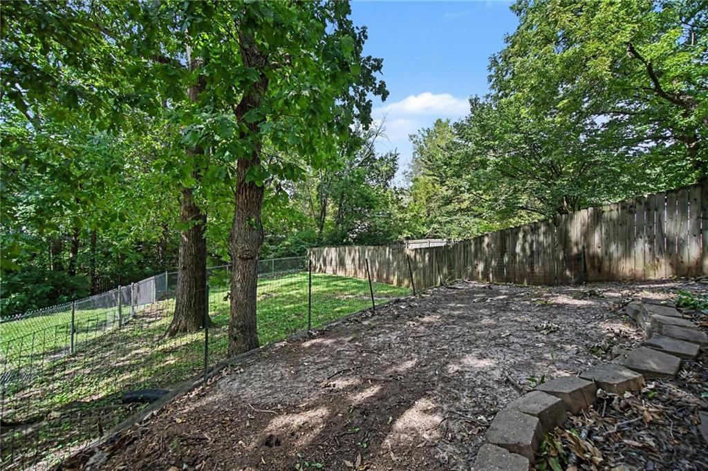 6904/6906 N Orchard Street Property Photo 24