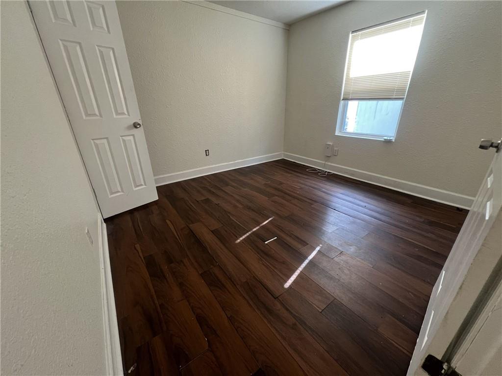 3327 - 3329 Indiana Avenue Property Photo 3