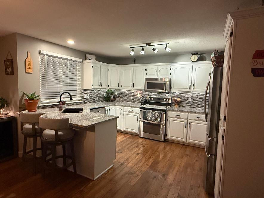 15200 Roger Road Property Photo 4