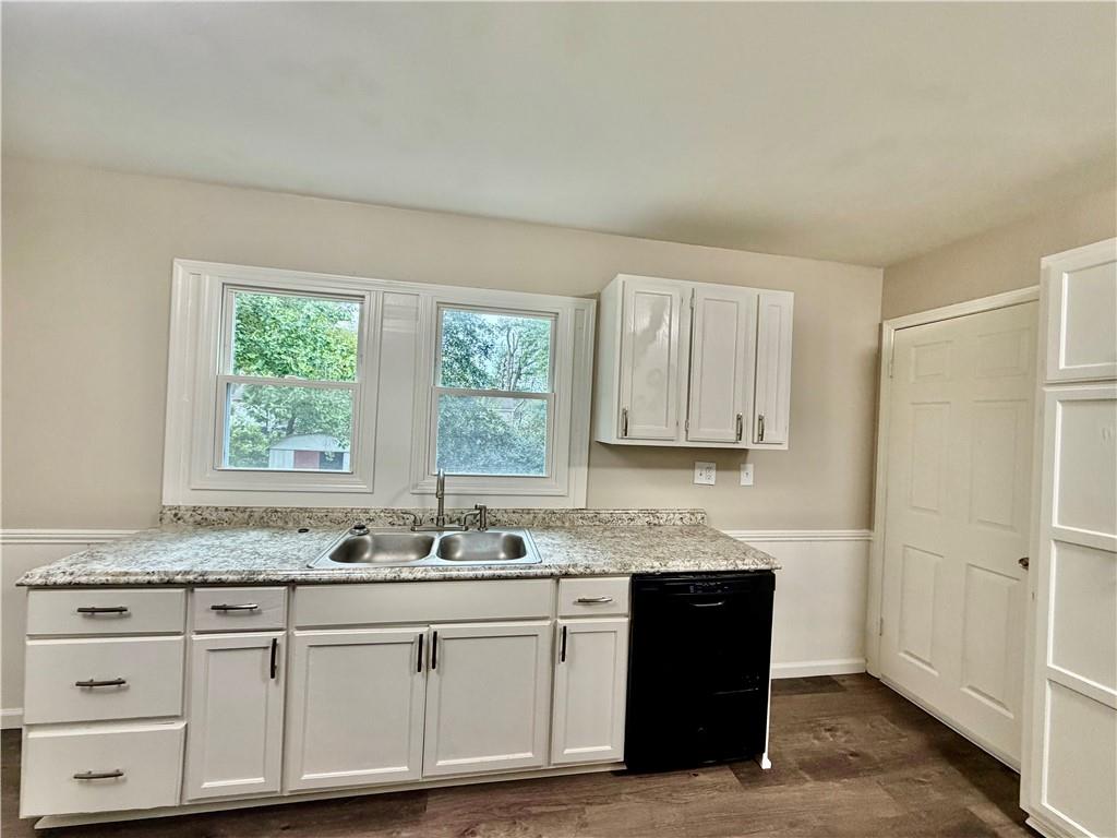 213 Park Avenue Property Photo 5