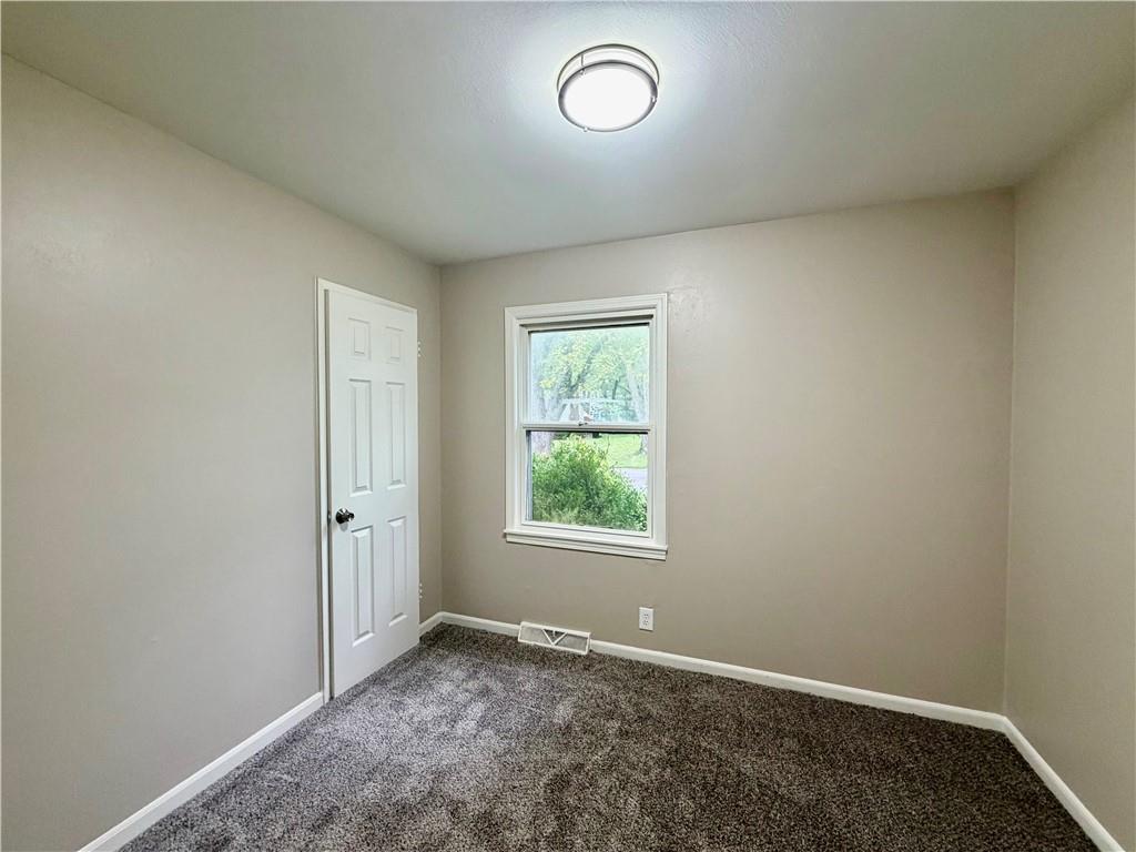 213 Park Avenue Property Photo 11