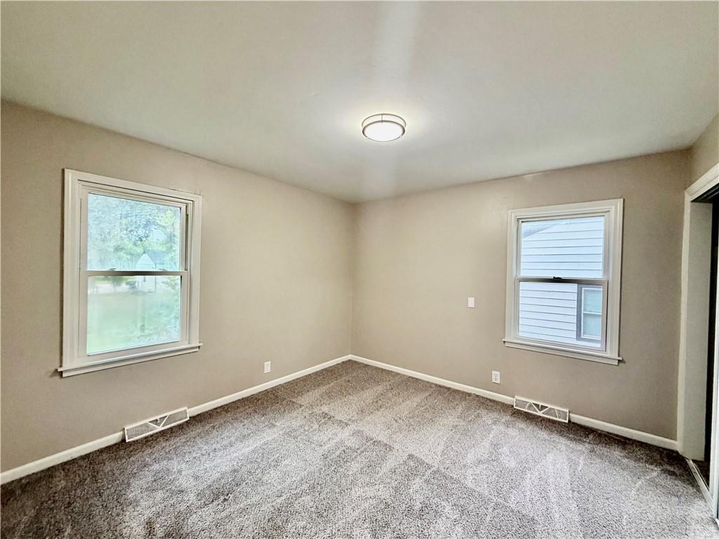 213 Park Avenue Property Photo 13