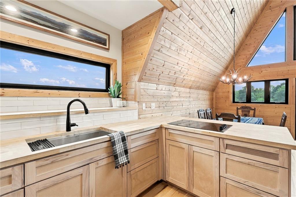 16373 E 575 Road Property Photo 23