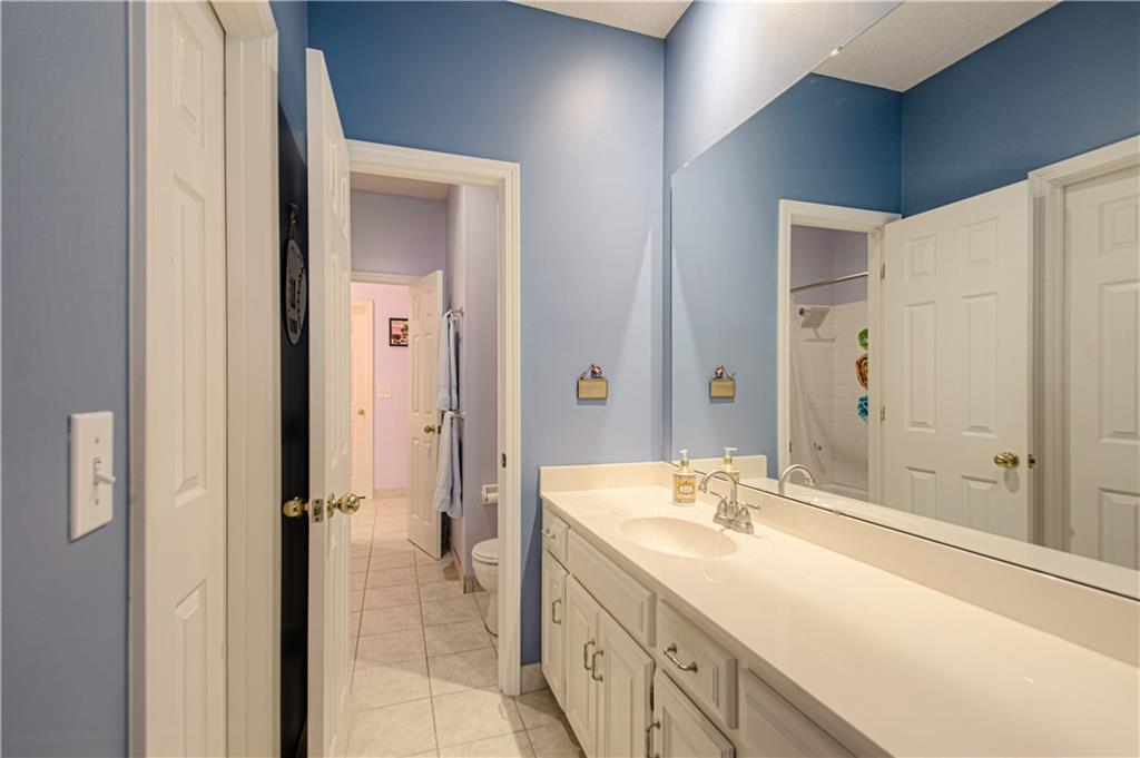 5418 W 131st Terrace Property Photo 31