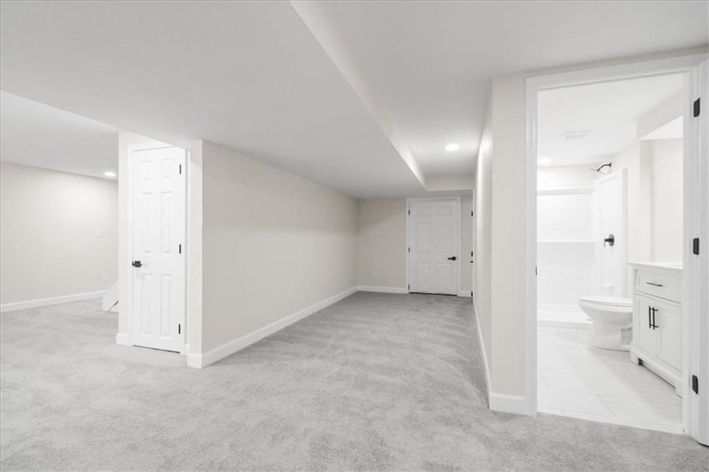 1402 Nw Weatherstone Lane Property Photo 40