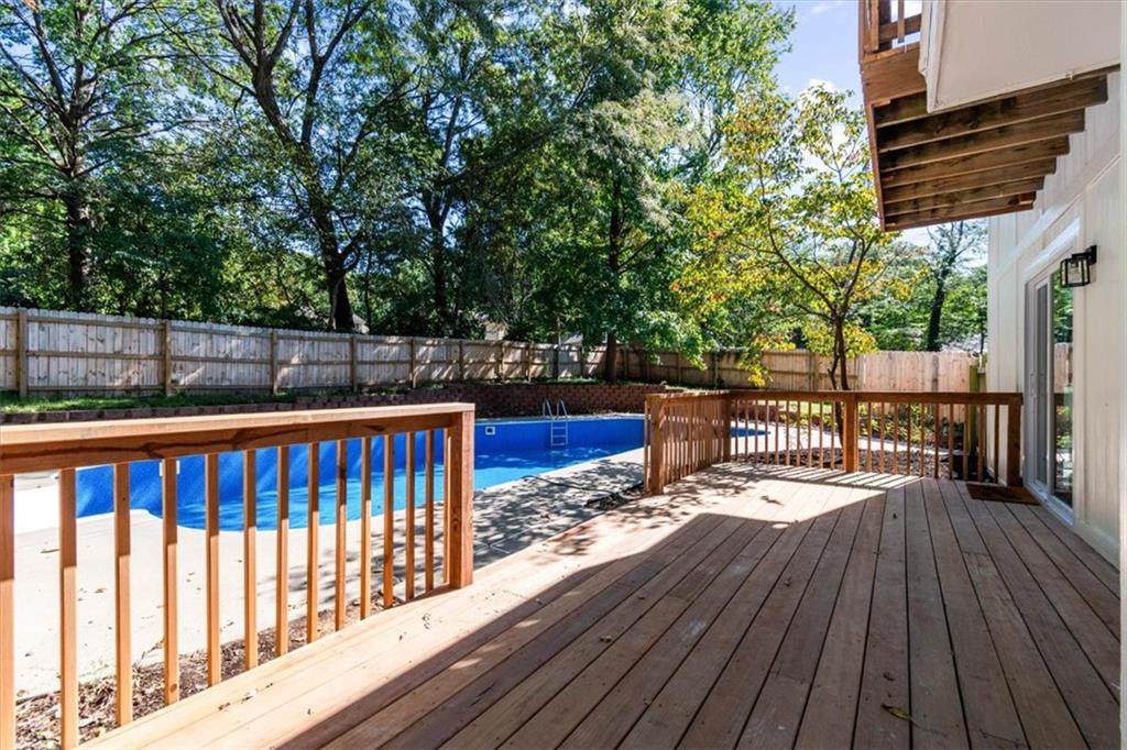 1402 Nw Weatherstone Lane Property Photo 42