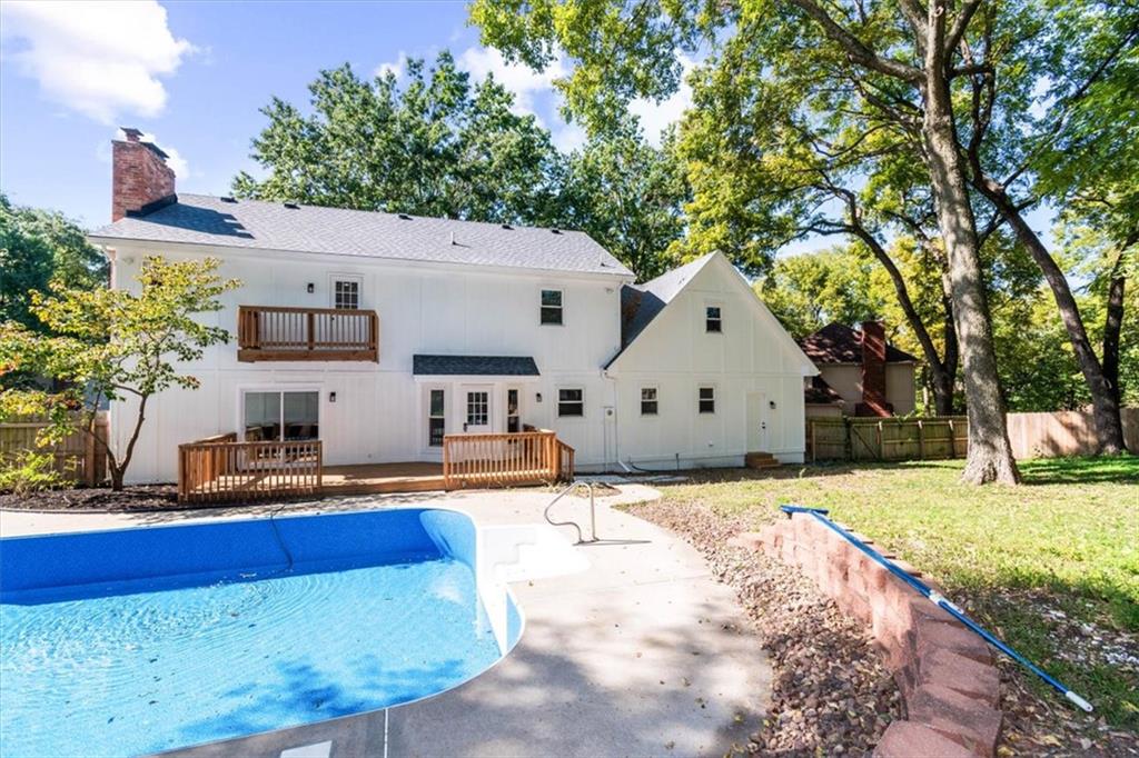 1402 Nw Weatherstone Lane Property Photo 46
