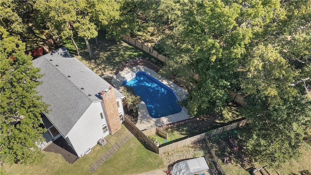 1402 Nw Weatherstone Lane Property Photo 48