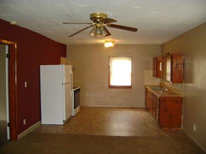 302 E Rose Street Property Photo 3