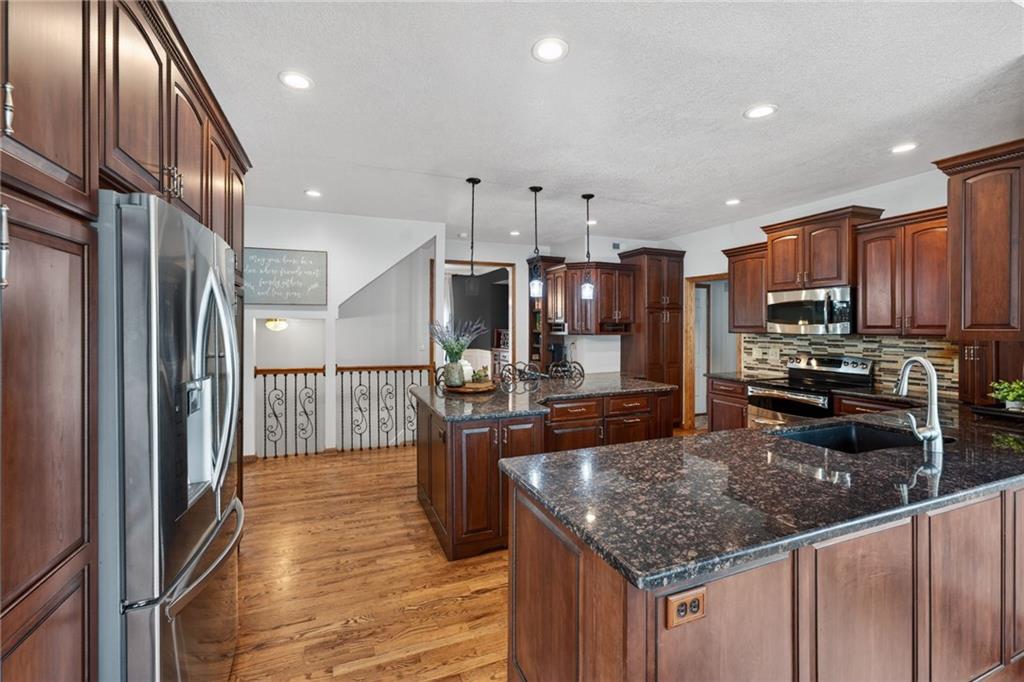 905 Florence Avenue Property Photo 12