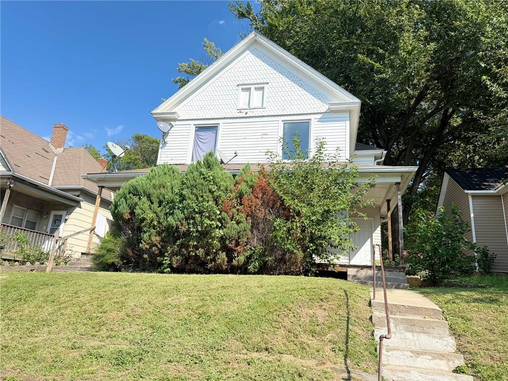 813 5th Street Property Photo 2