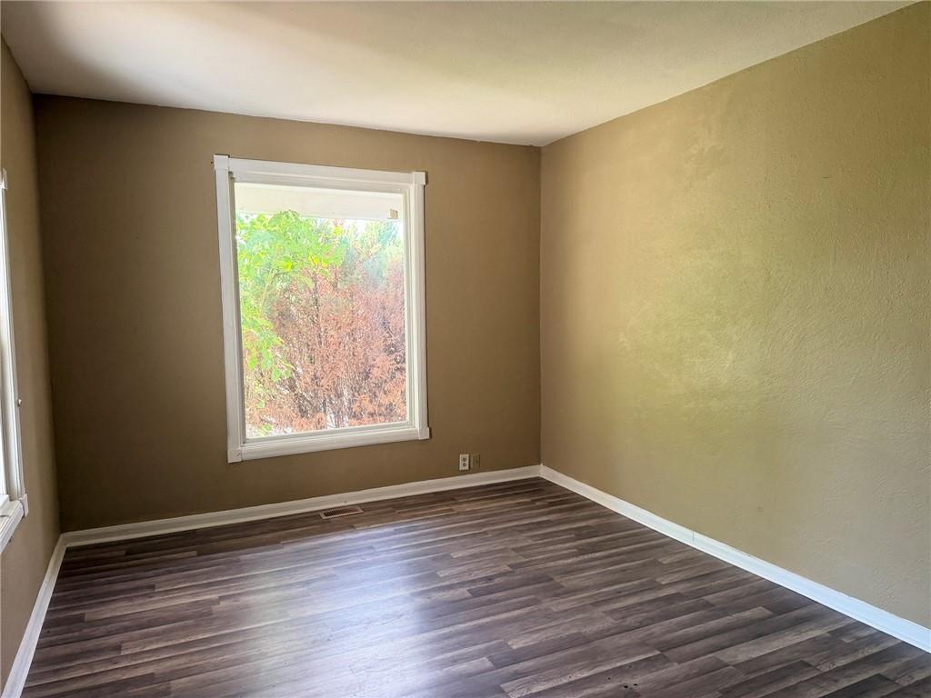 813 5th Street Property Photo 9