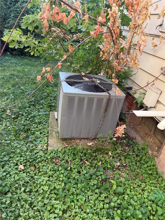 2402 & 2404 Jules Street Property Photo 2