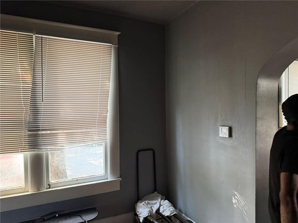2402 & 2404 Jules Street Property Photo 15