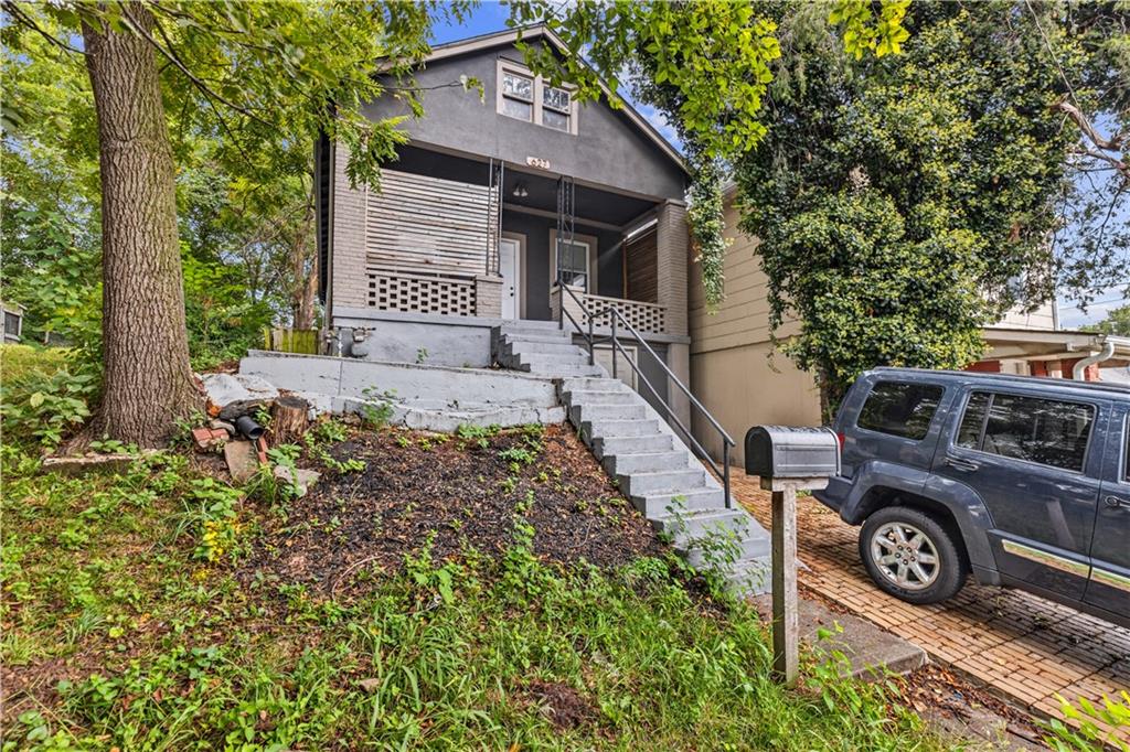 627 Sumner Avenue Property Photo 1