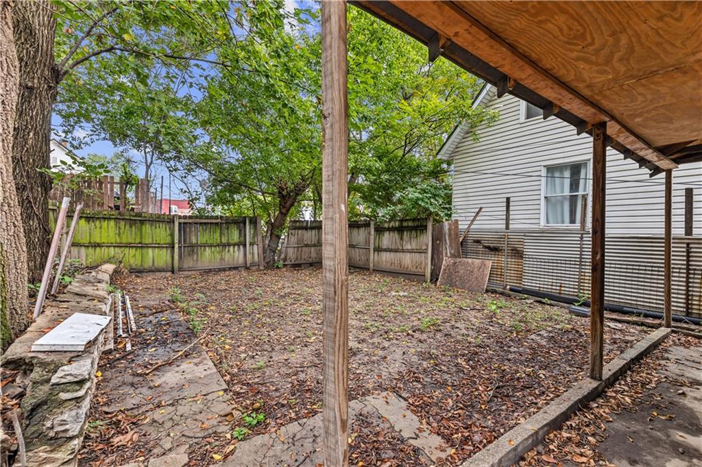 627 Sumner Avenue Property Photo 11