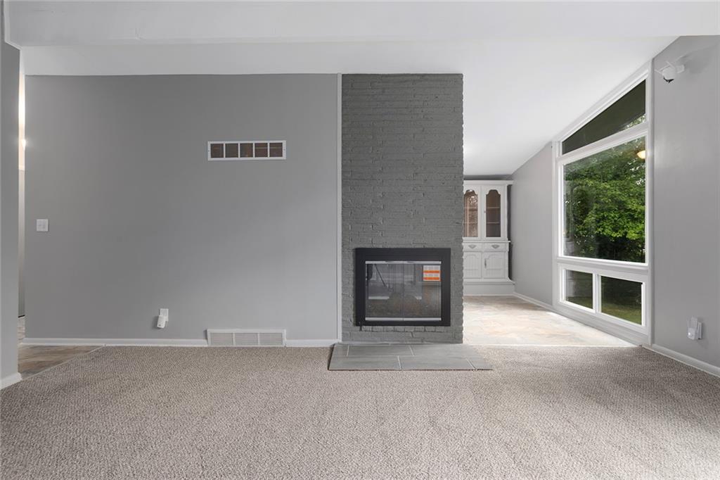 6100 E 97th Street Property Photo 9