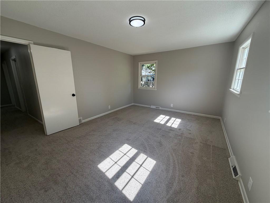 407 E Elm Street Property Photo 10