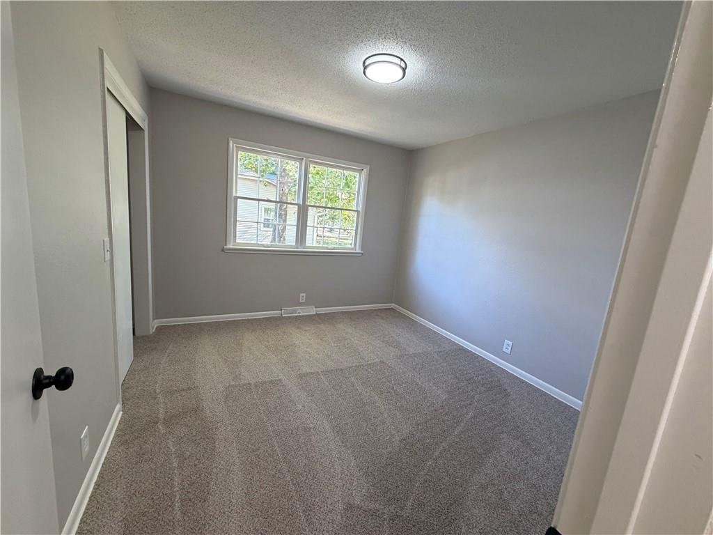407 E Elm Street Property Photo 12