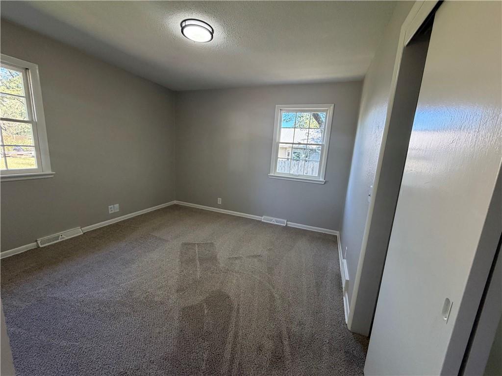 407 E Elm Street Property Photo 14