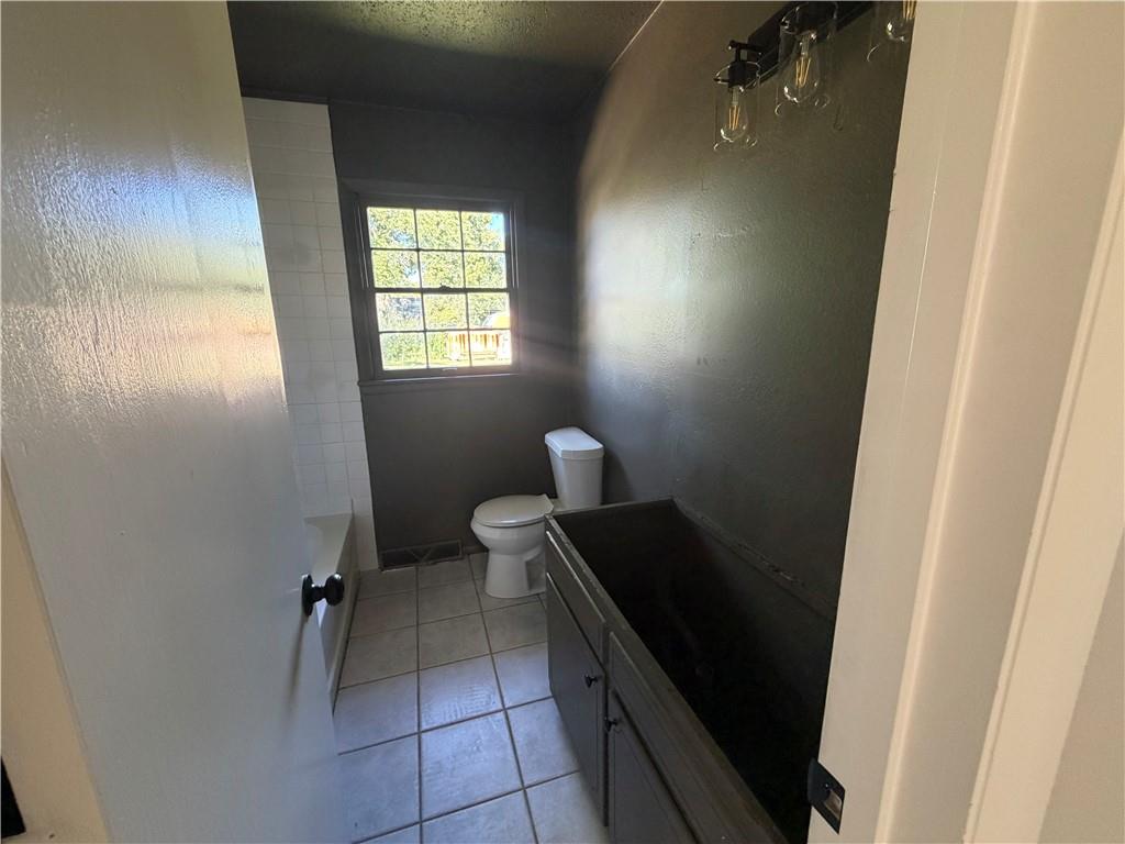407 E Elm Street Property Photo 18
