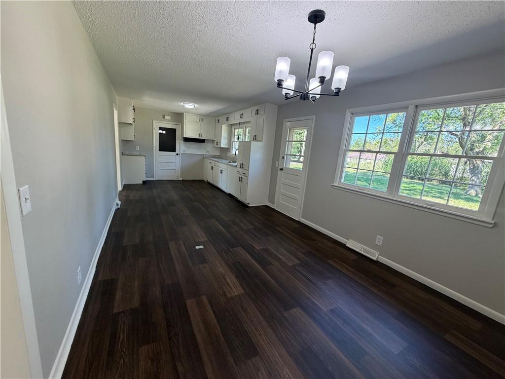 407 E Elm Street Property Photo 19