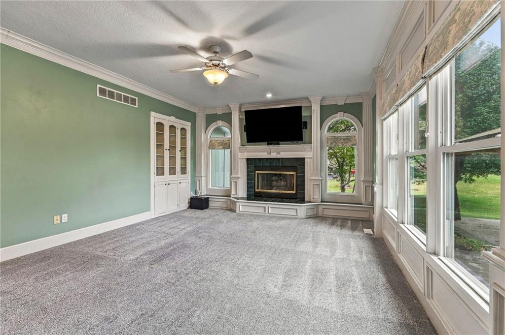 18437 Lamar Avenue Property Photo 20