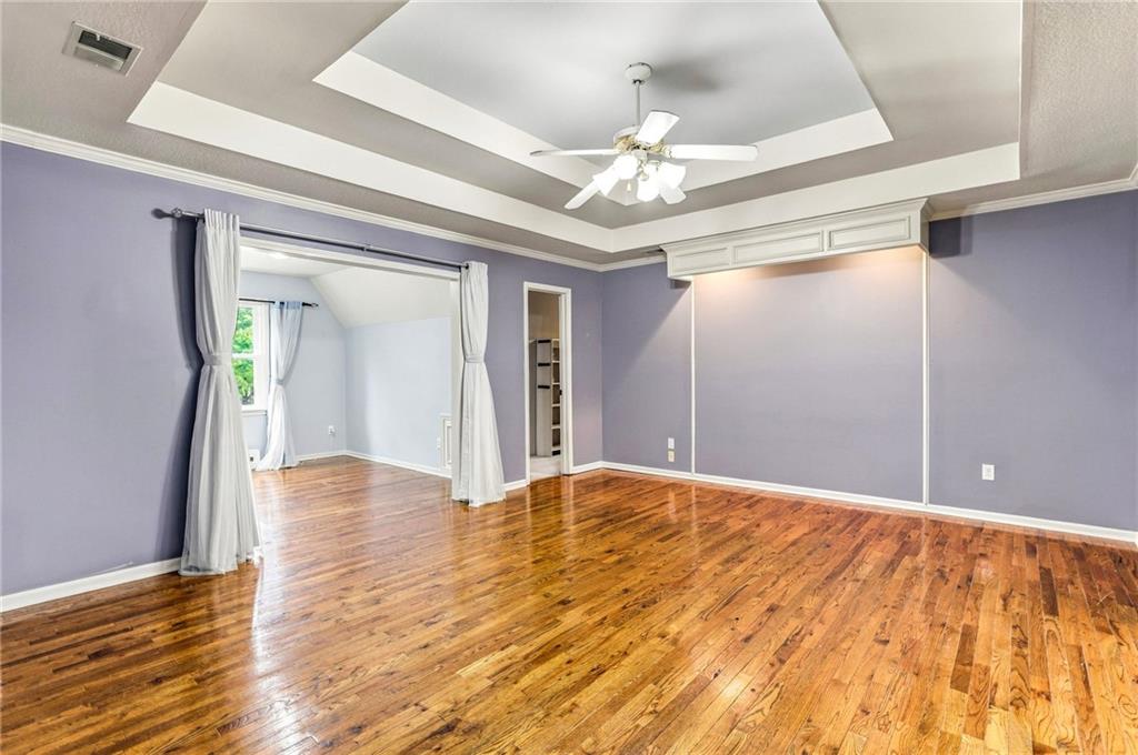 18437 Lamar Avenue Property Photo 25