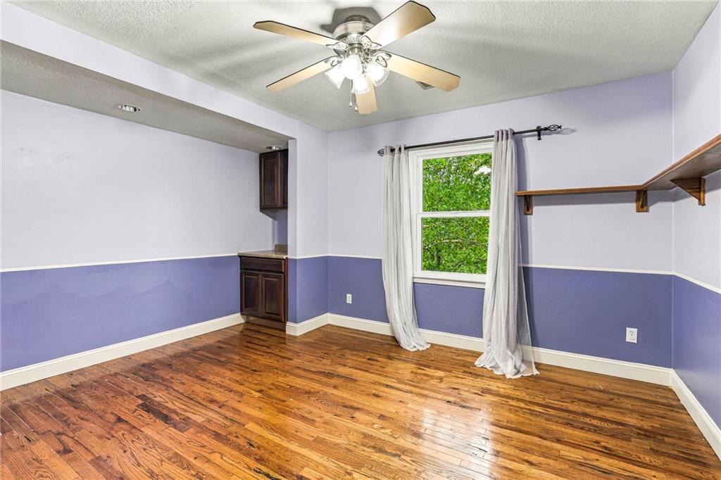 18437 Lamar Avenue Property Photo 39