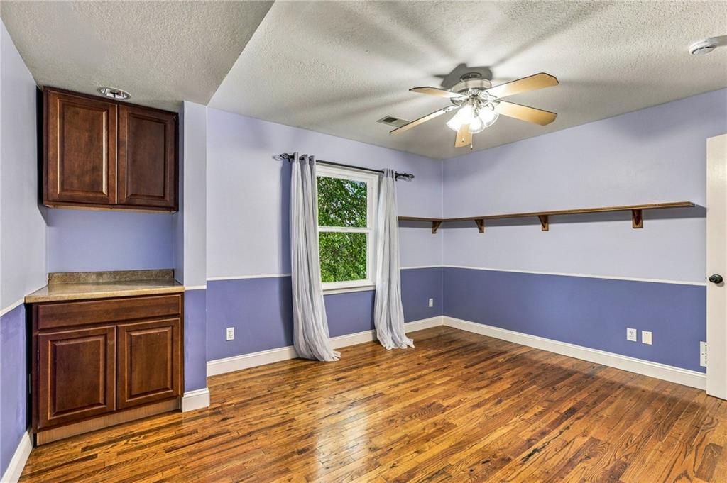 18437 Lamar Avenue Property Photo 40
