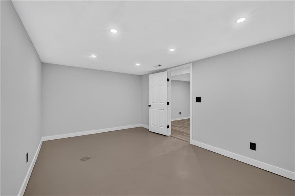 3412 Ne 68th Terrace Property Photo 44