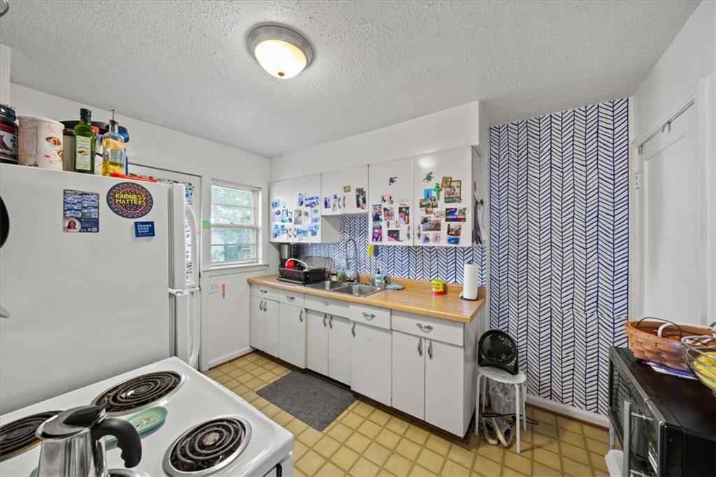 7544 Wyoming Street Property Photo 5