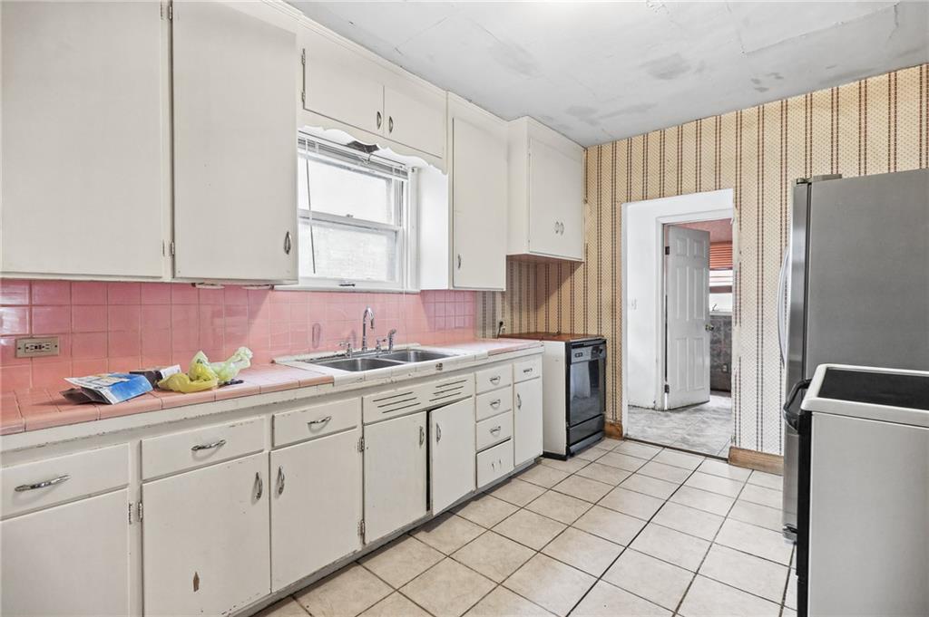 1400 Tauromee Avenue Property Photo 13