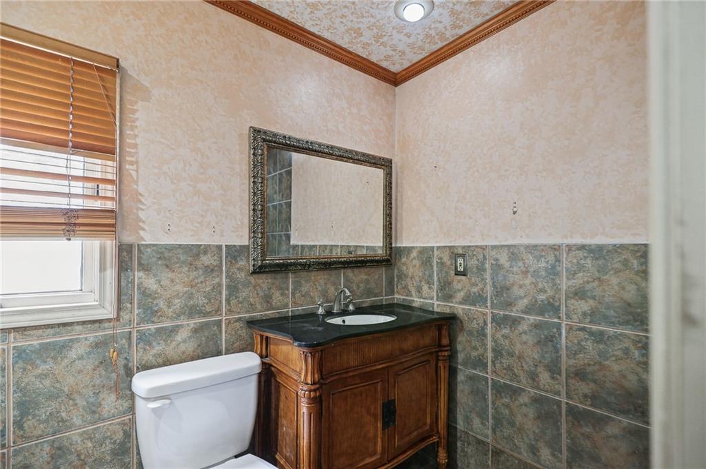 1400 Tauromee Avenue Property Photo 15