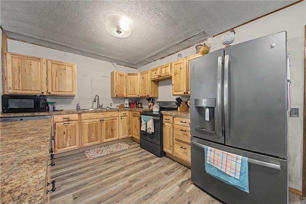 206 N Webster Street Property Photo 8